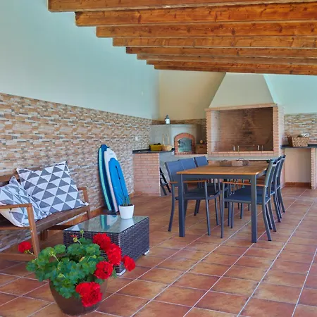 Casa Con Piscina, Vistas Y Cerca De Playas * Vigo