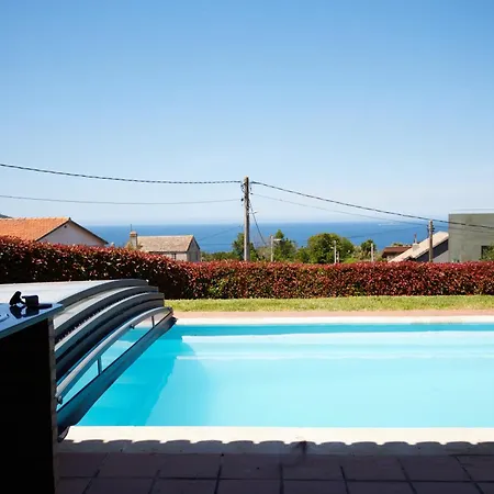 Casa Con Piscina, Vistas Y Cerca De Playas Hébergement de vacances *