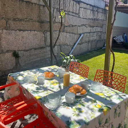 Hébergement de vacances Casa Con Piscina, Vistas Y Cerca De Playas Vigo