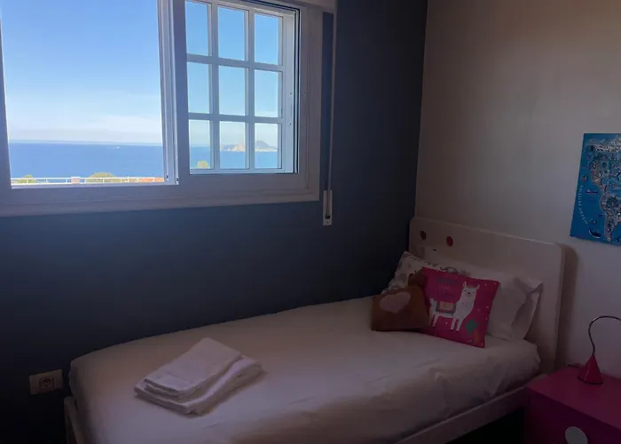 Casa Con Piscina, Vistas Y Cerca De Playas Vigo