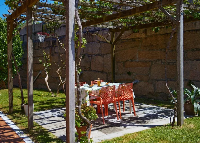 Casa Con Piscina, Vistas Y Cerca De Playas Tatil Evi Vigo