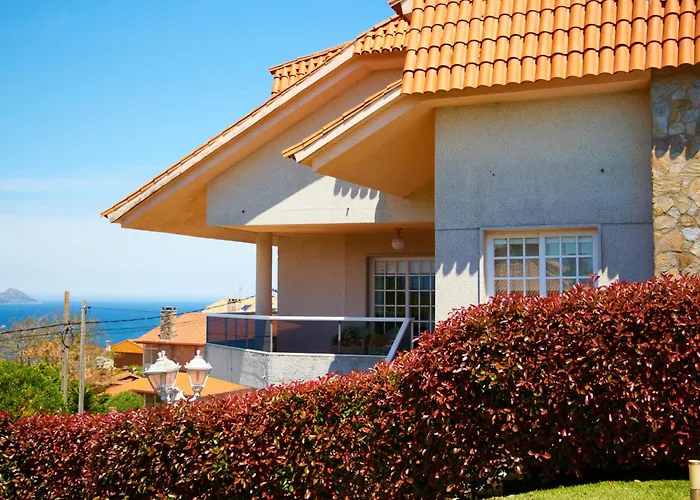 Casa Con Piscina, Vistas Y Cerca De Playas * Vigo